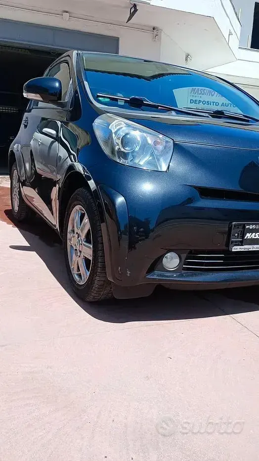 Usata Toyota iQ 90 CV (66 kW) 2011 Nero Utilitaria