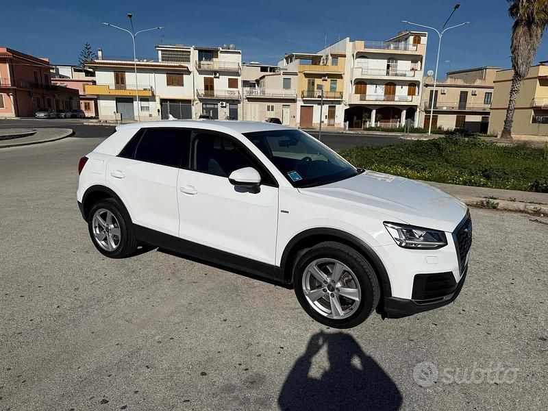 Usata Audi Q2 Ambiente 116 CV (85 kW) 2017 Bianco SUV