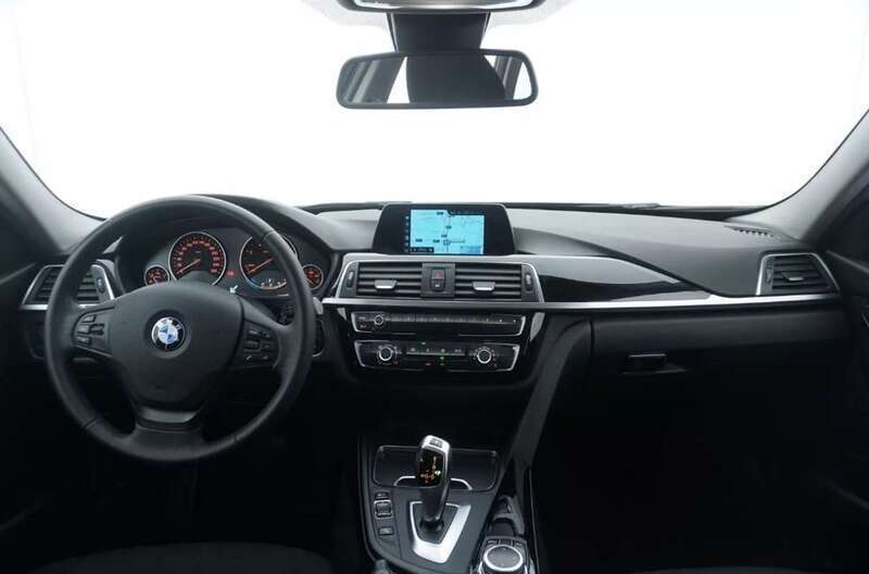 Usato 2018 BMW 318 2.0 Diesel 150 CV (17.900 €)