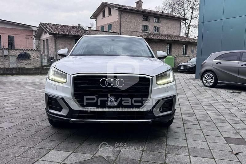 Usata Audi Q2 Design 116 CV (85 kW) 2017 Bianco SUV