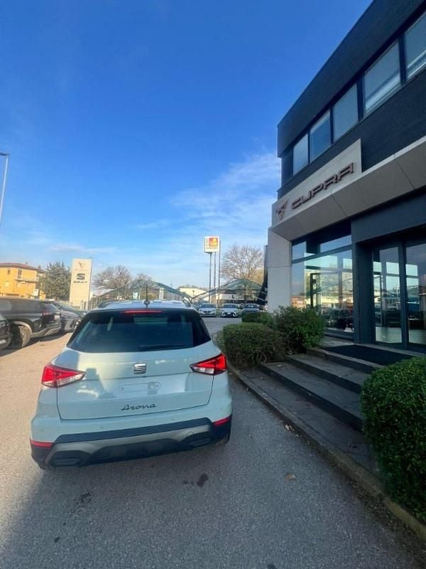 Nuova Seat Arona Black Edition 95 CV (69 kW) 2026 Bianco orix SUV