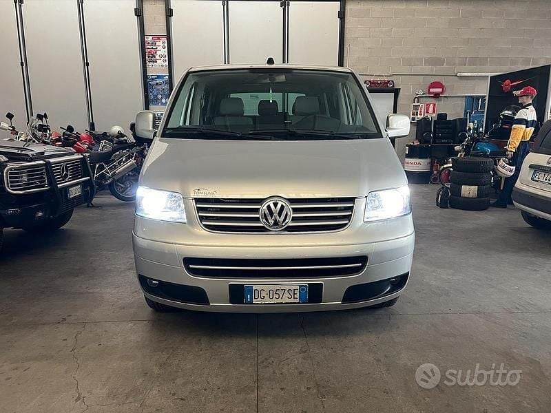 Grigio Usata 2007 VW Caravelle Monovolume | 15.990 € - Immagine 1/4