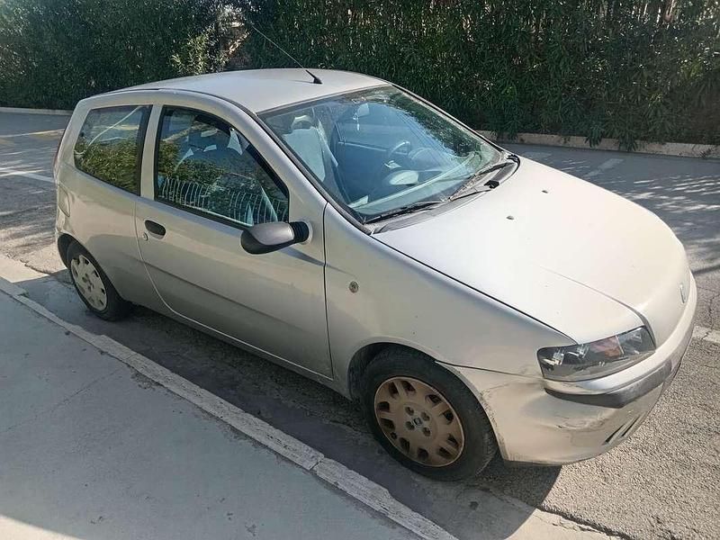 Usata Fiat Punto 60 CV (44 kW) 2003 Utilitaria