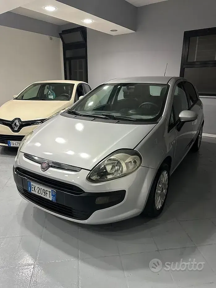 Usata Fiat Punto Evo Dynamic 69 CV (50 kW) 2012 Grigio Utilitaria