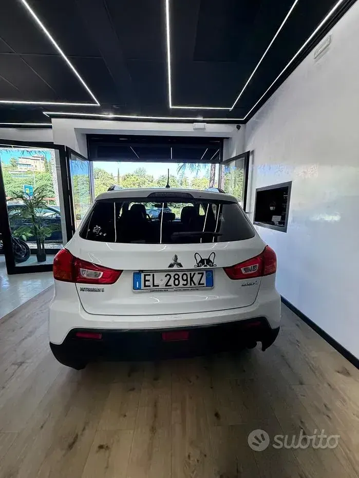 Usata Mitsubishi ASX Invite 150 CV (110 kW) 2012 Bianco SUV