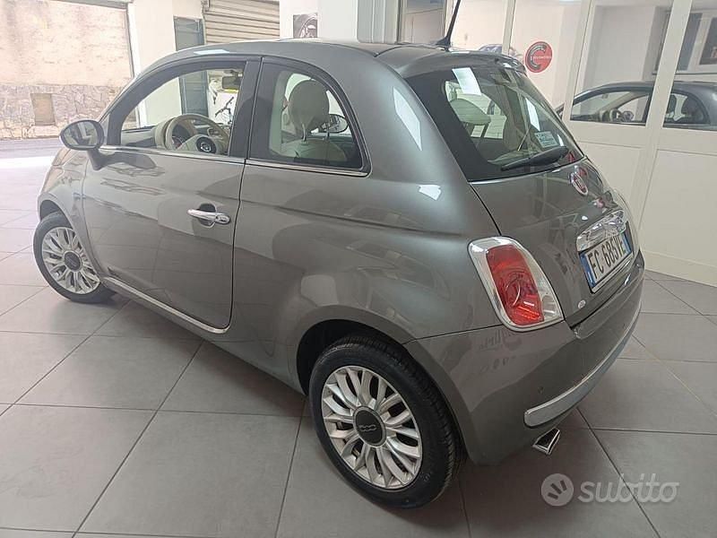Usata Fiat 500 Lounge 95 CV (69 kW) 2016 Grigio scuro metallizzato Utilitaria
