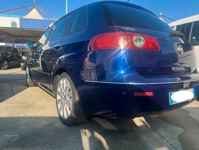 Usata Fiat Croma 149 CV (109 kW) 2007 Blu Station wagon