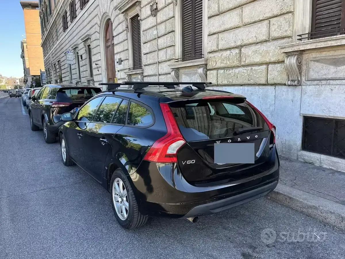 Usata Volvo V60 136 CV (100 kW) 2012 Blu Station wagon