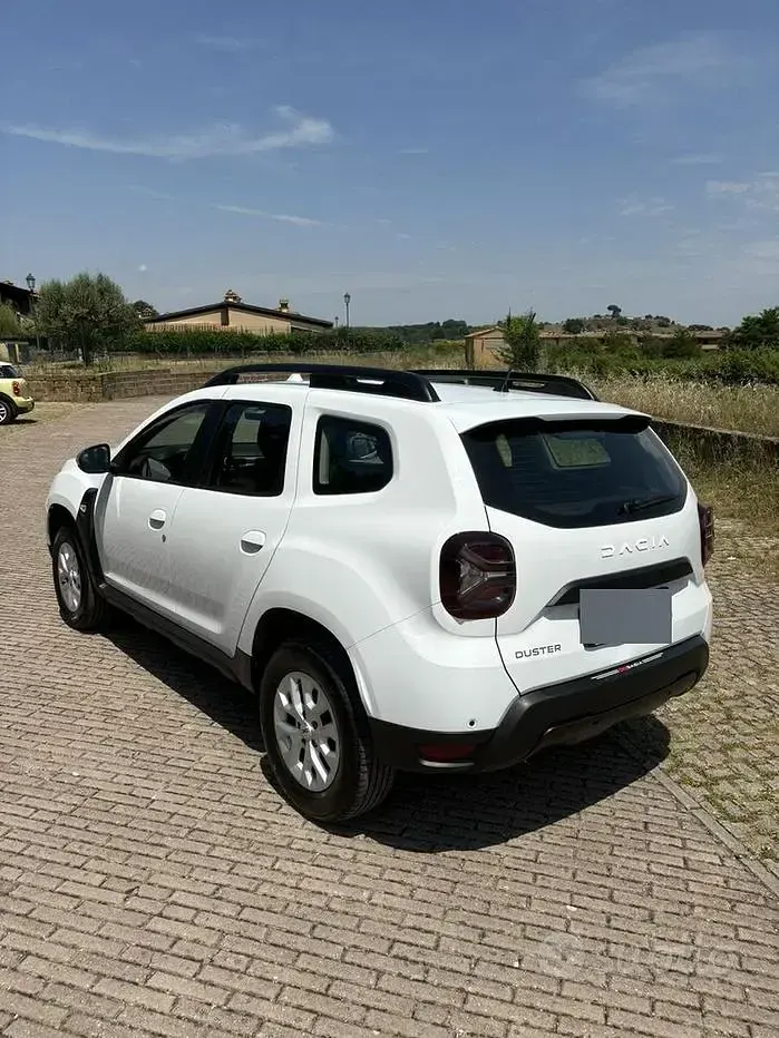 Usata Dacia Duster 101 CV (74 kW) 2023 Bianco SUV