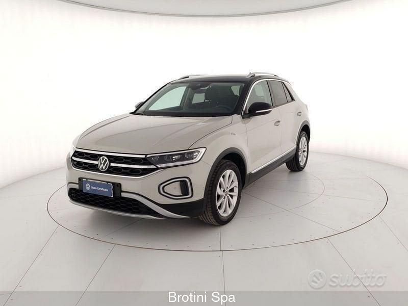 Grigio scuro Usata 2022 VW T-Roc Style SUV | 21.200 € (Buon prezzo) - Immagine 1/4