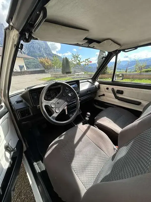 Usata VW Golf Cabriolet 75 CV (55 kW) 1986 Bianco Cabrio