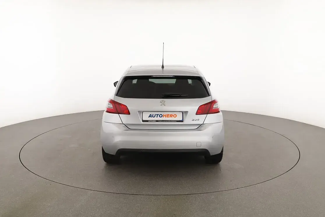 Usata Peugeot 308 Allure 120 CV (88 kW) 2017 Argento Berlina