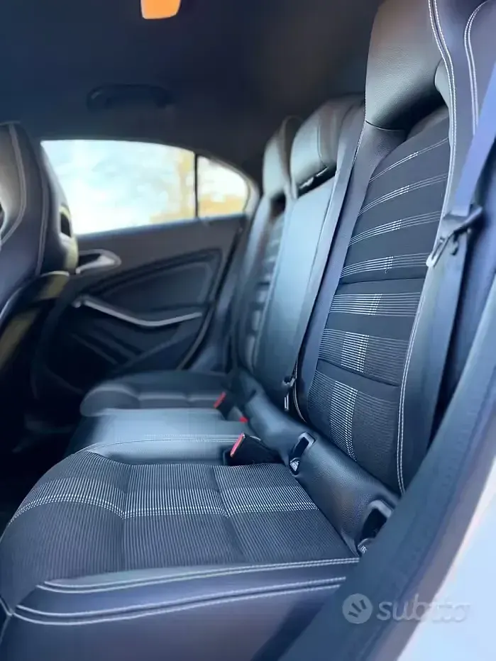 Usata Mercedes A200 Premium 136 CV (100 kW) 2017 Bianco Berlina