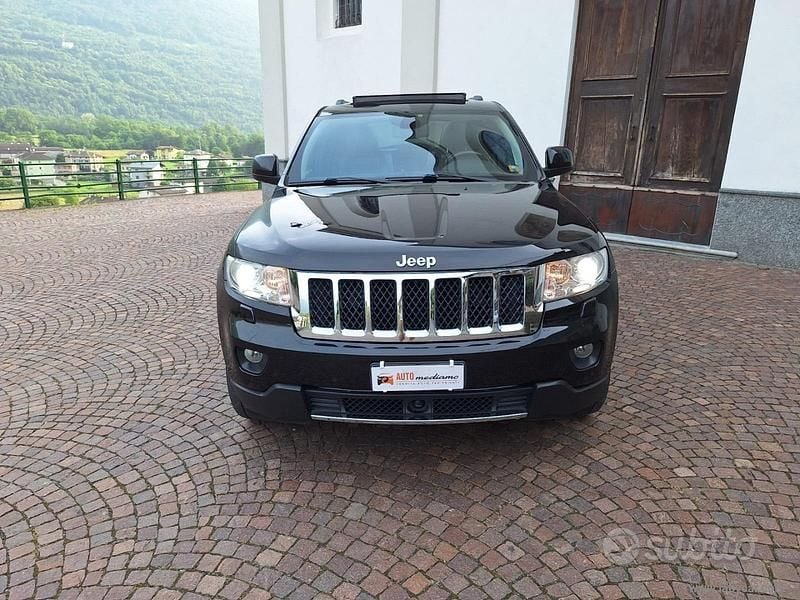 Usata Jeep Cherokee Overland 241 CV (177 kW) 2013 Nero SUV