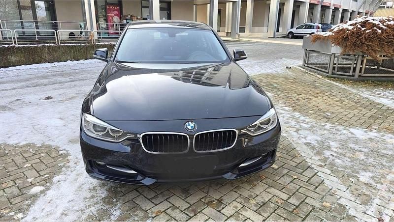 Usata BMW 318 Sport Line 143 CV (105 kW) 2014 Berlina