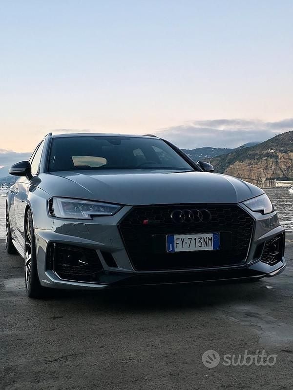 Usata Audi RS4 Exclusive 450 CV (330 kW) 2018 Grigio Station wagon
