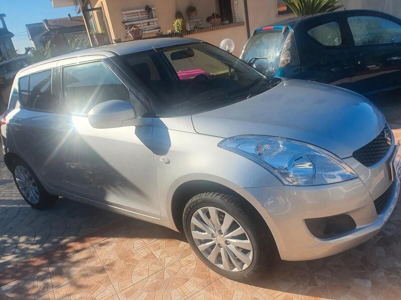 Usata Suzuki Swift GL 94 CV (69 kW) 2013 Argento Utilitaria