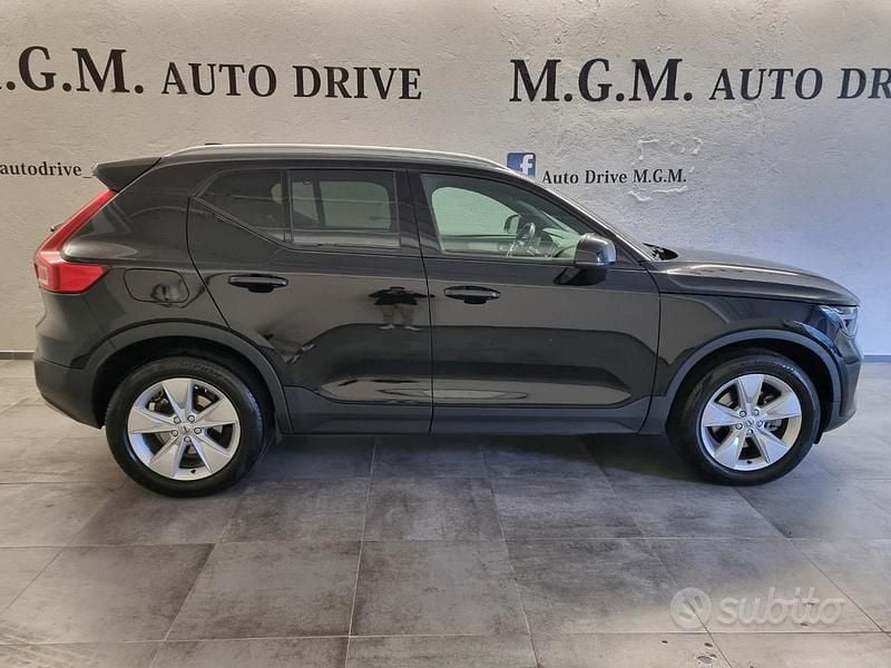 Usata Volvo XC40 Core 197 CV (144 kW) 2022 Nero SUV