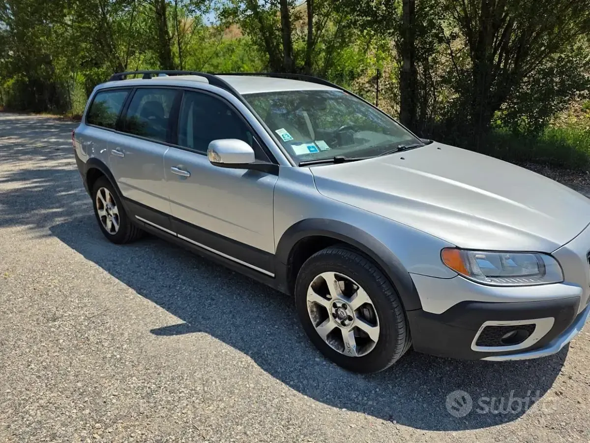 Usata Volvo XC70 Summum 185 CV (136 kW) 2009 Grigio Station wagon