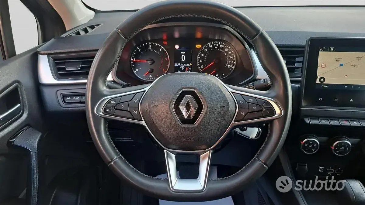 Usata Renault Captur 116 CV (85 kW) 2021 Grigio SUV