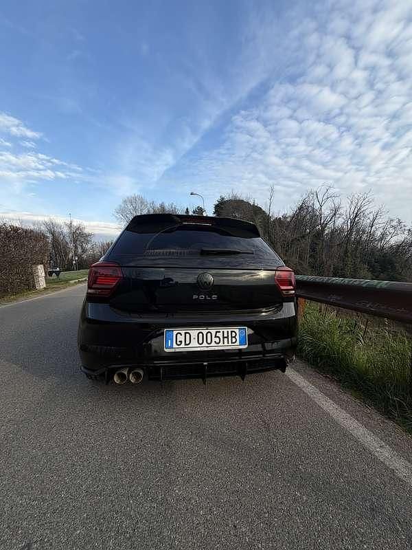 Usata VW Polo Sportline 95 CV (69 kW) 2020 Nero Utilitaria