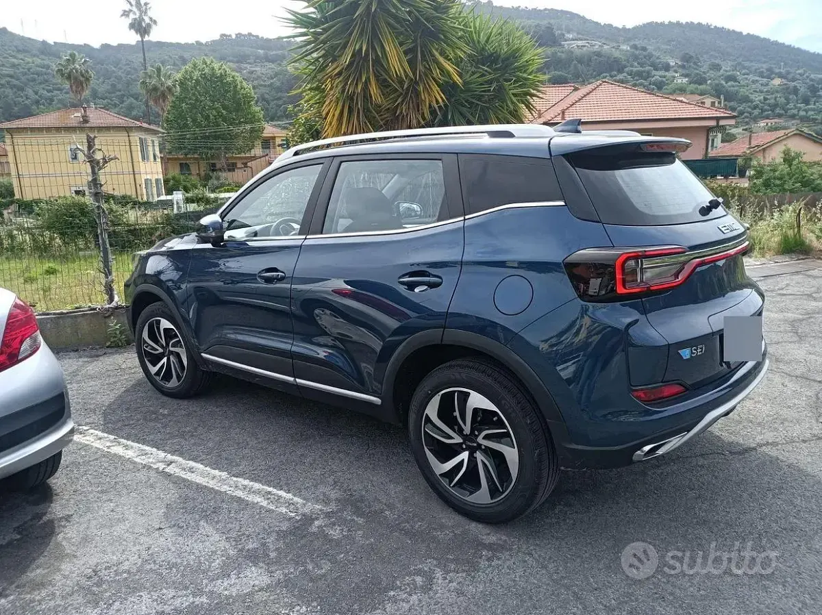 Nuova EMC SEI 113 CV (83 kW) 2025 Blu SUV