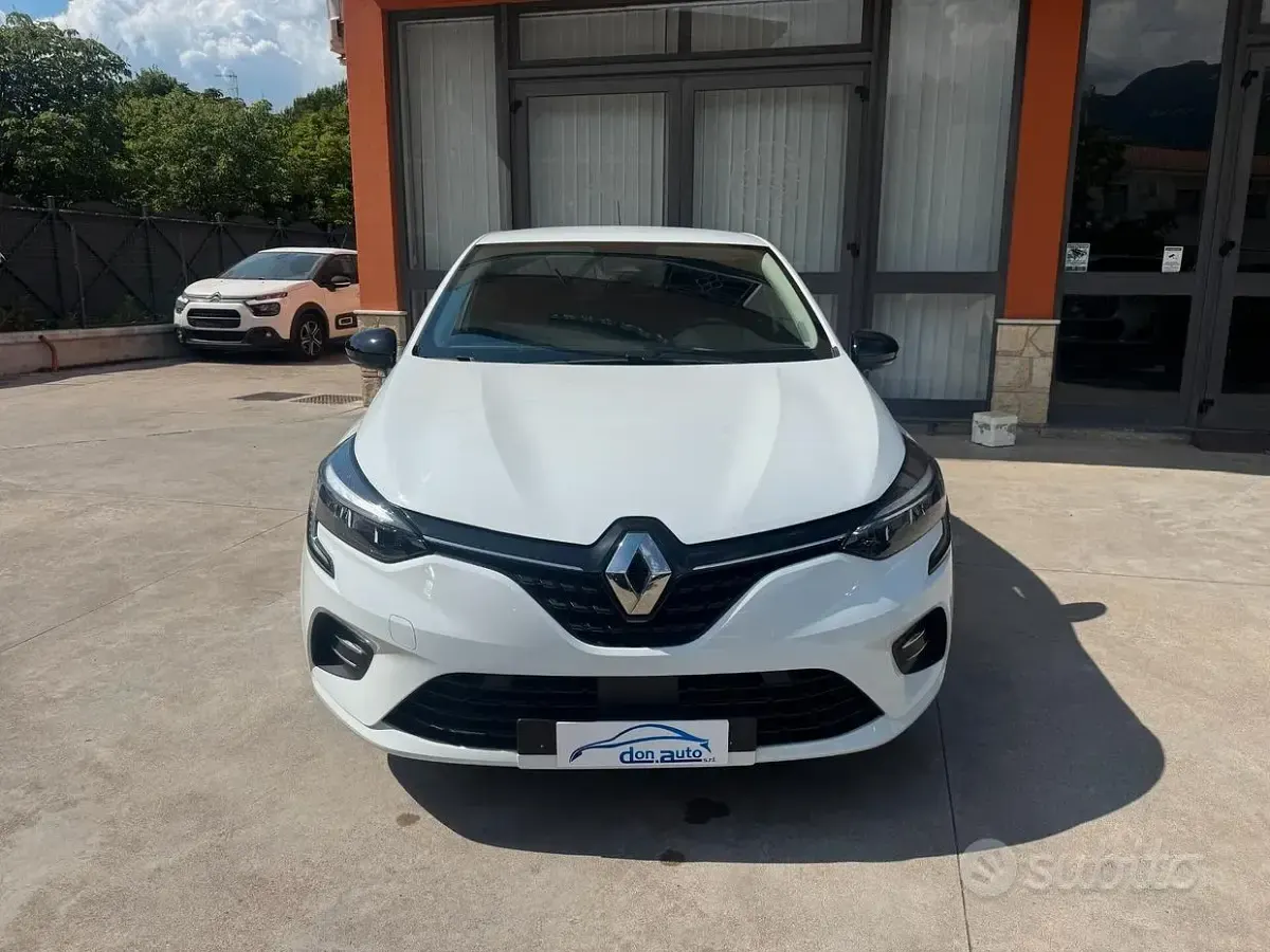 Usata Renault Clio V Intens 66 CV (48 kW) 2022 Bianco Berlina