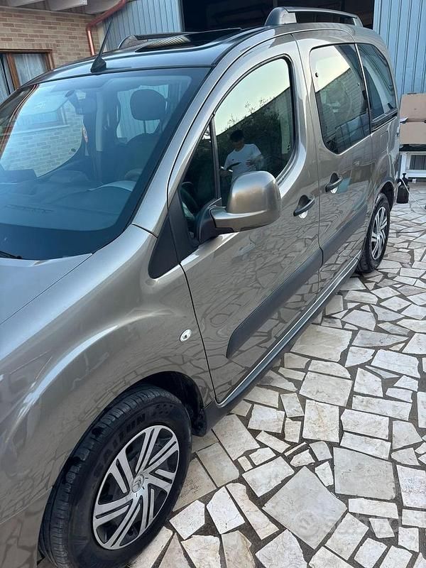 Usata Citroën Berlingo 109 CV (80 kW) 2015 Grigio Monovolume