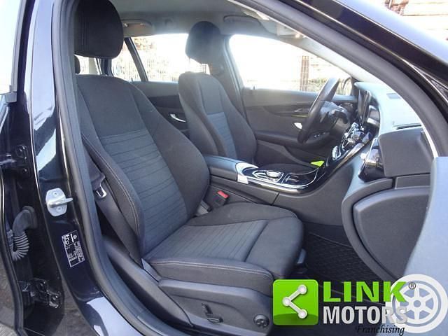 Usata Mercedes C300e Business 210 CV (154 kW) 2021 Nero Station wagon