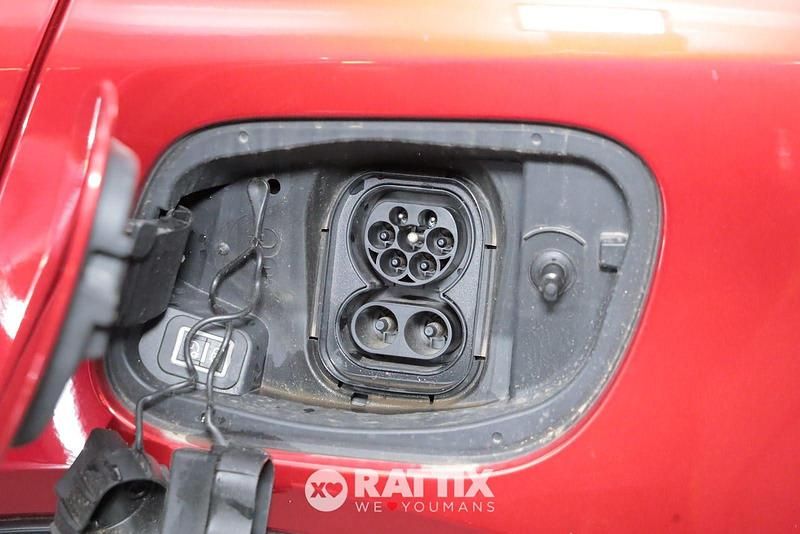 Nuova Alfa Romeo Junior Edizione Speciale 114 kW (156 CV) 2026 Rosso brera SUV