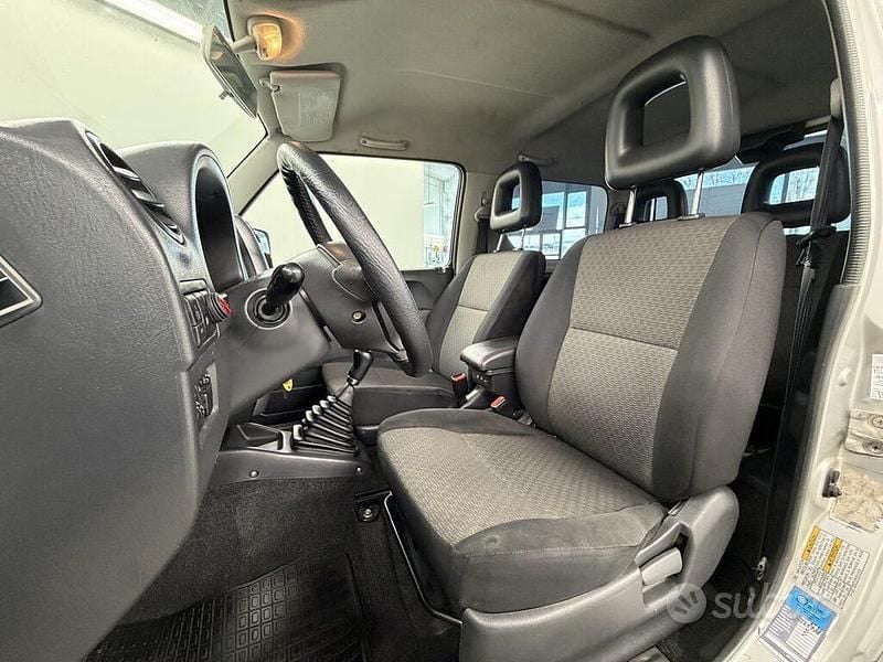 Usata Suzuki Jimny 86 CV (63 kW) 2007 Other SUV