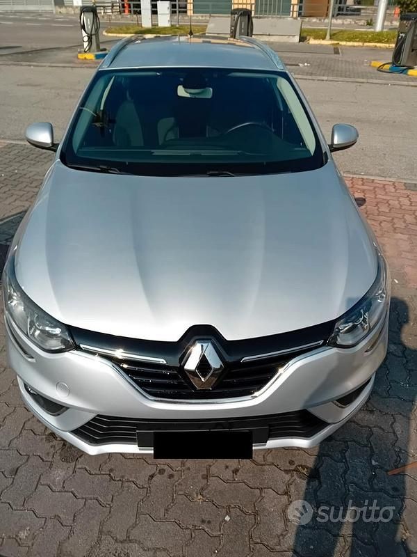 Usata Renault Mégane GrandTour Business 116 CV (85 kW) 2019 Grigio Station wagon