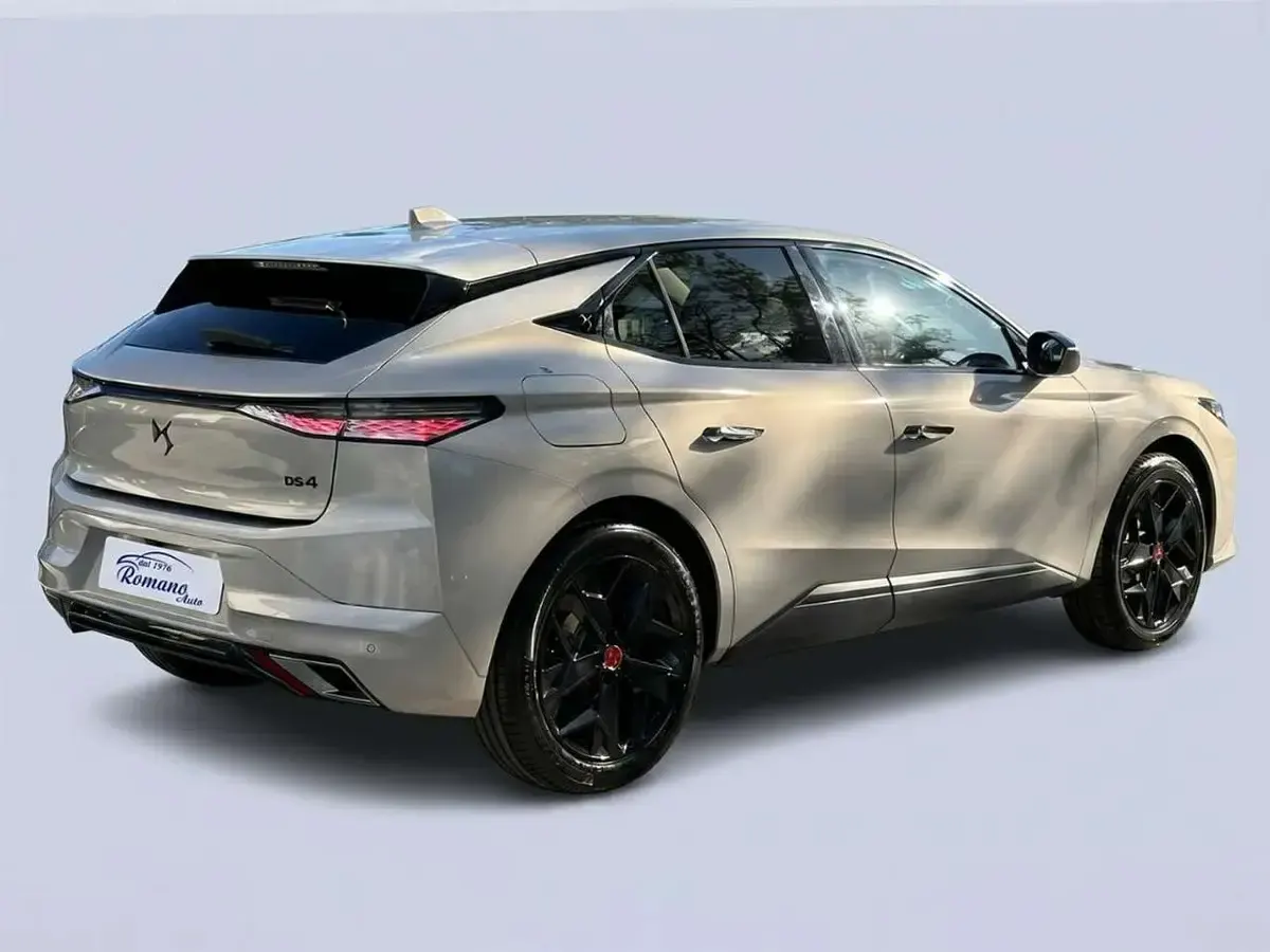 Usata DS Automobiles DS4 131 CV (96 kW) 2024 Grigio chiaro SUV