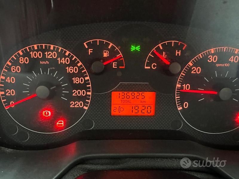 Usata Fiat Grande Punto 2006 Grigio Utilitaria