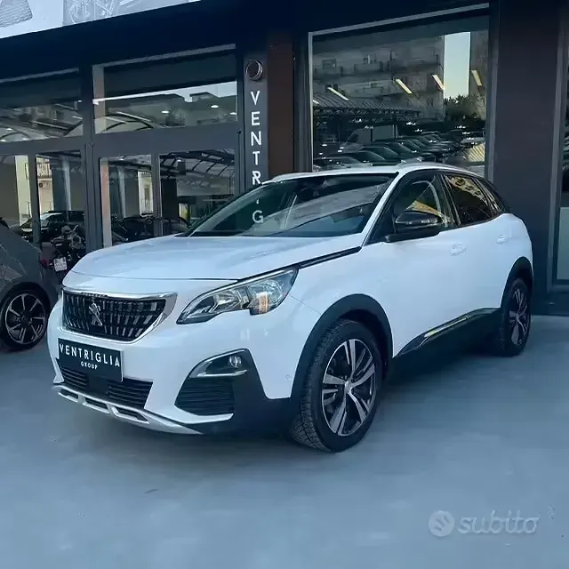 Usata Peugeot 3008 Allure 131 CV (96 kW) 2019 Bianco SUV