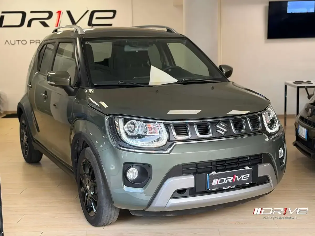 Usado Suzuki Ignis 83 CV (61 kW) 2021 Verde SUV