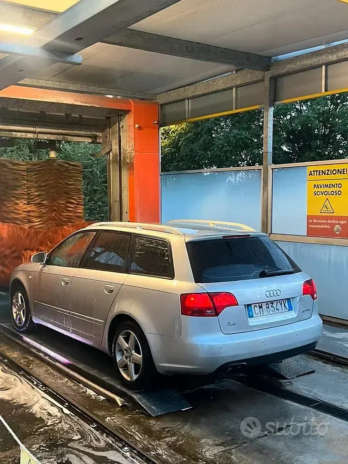 Usata Audi A4 140 CV (102 kW) 2005 Grigio Station wagon