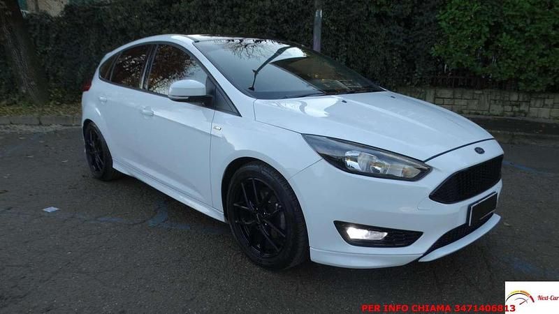 Usata Ford Focus ST-Line 125 CV (91 kW) 2017 Bianco Berlina