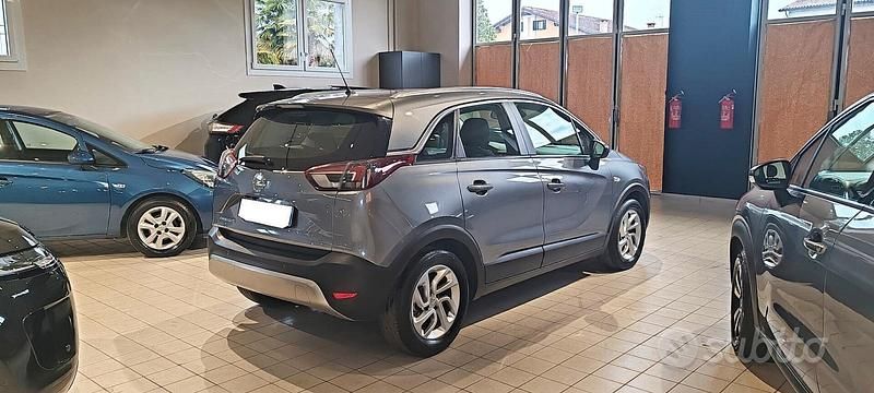 Usata Opel Crossland X Innovation 83 CV (61 kW) 2019 Grigio SUV