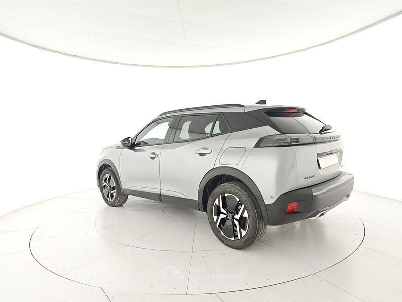 Usata Peugeot 2008 Allure 145 CV (106 kW) 2025 Argento SUV