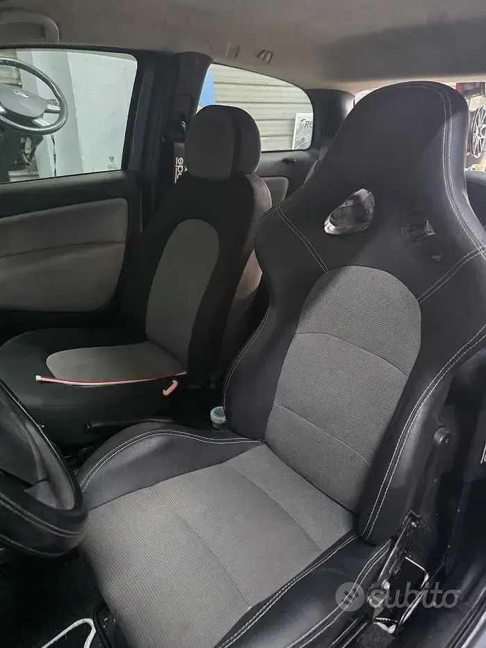 Usata Lancia Ypsilon 60 CV (44 kW) 2006 Utilitaria