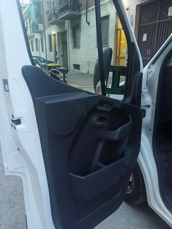 Usata Renault Master 145 CV (106 kW) 2022 Bianco Monovolume