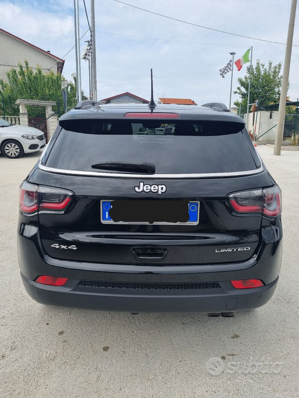 Usato 2019 Jeep Compass Benzin (25.500 €)