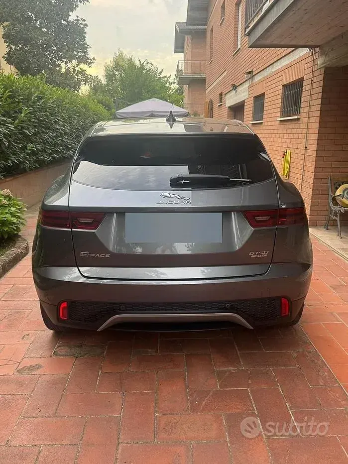 Usata Jaguar E-Pace SE 150 CV (110 kW) 2018 Grigio SUV