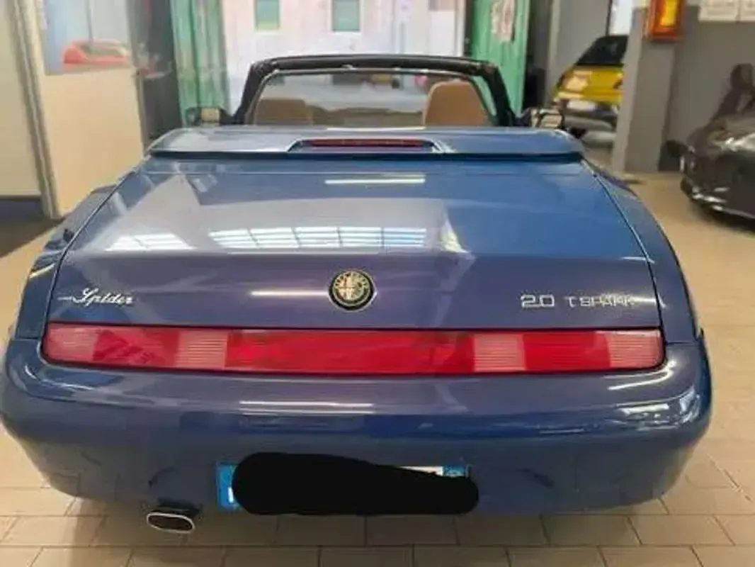 Usata Alfa Romeo Spider 155 CV (114 kW) 2000 Blu/azzurro Cabrio