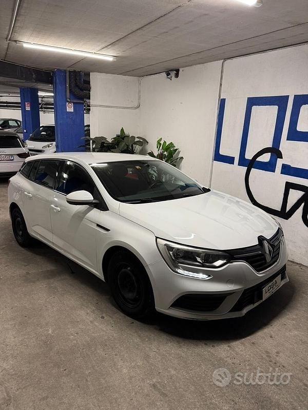 Usata Renault Mégane GrandTour Business 101 CV (74 kW) 2017 Bianco Station wagon