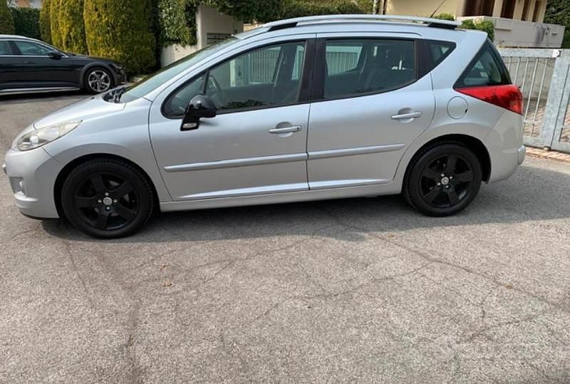 Usata Peugeot 207 95 CV (69 kW) 2011 Grigio Station wagon