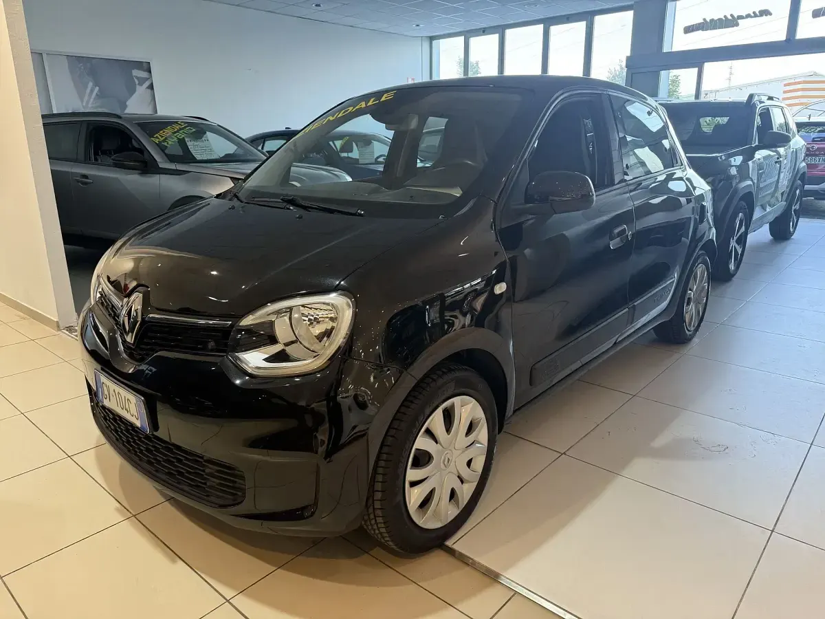Gebraucht Renault Twingo Urban Night 65 PS (47 kW) 2024 Schwarz Kleinwagen