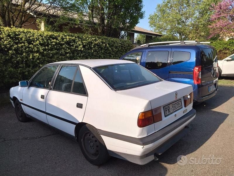 Usata Lancia Dedra 109 CV (80 kW) 1991 Bianco Berlina