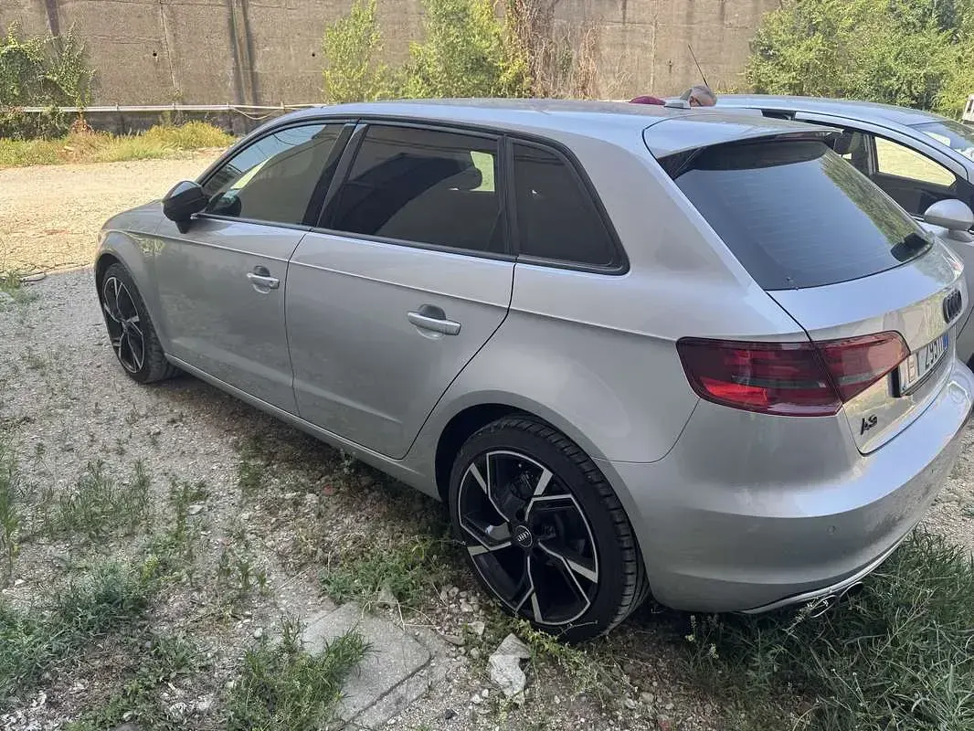 Usata Audi A3 Business 110 CV (80 kW) 2015 Berlina